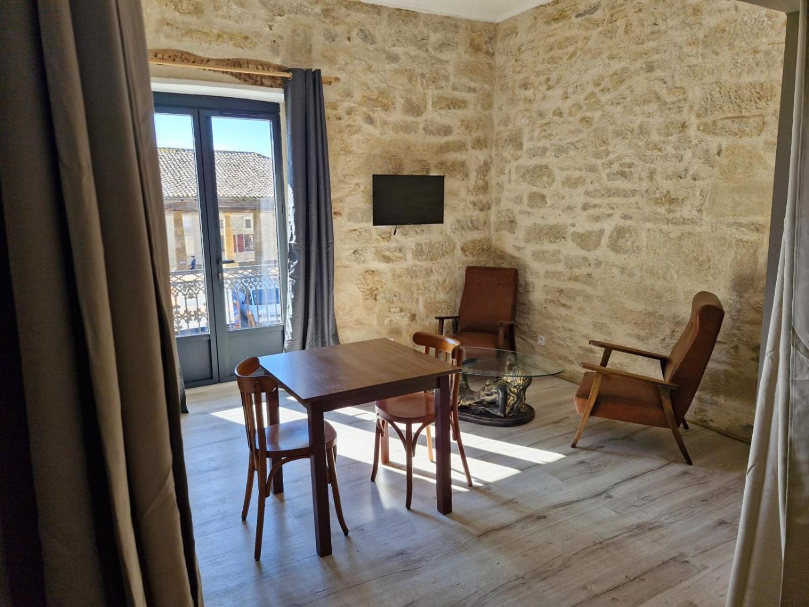 Eden Auberge Villefranche-du-Périgord Esterno foto